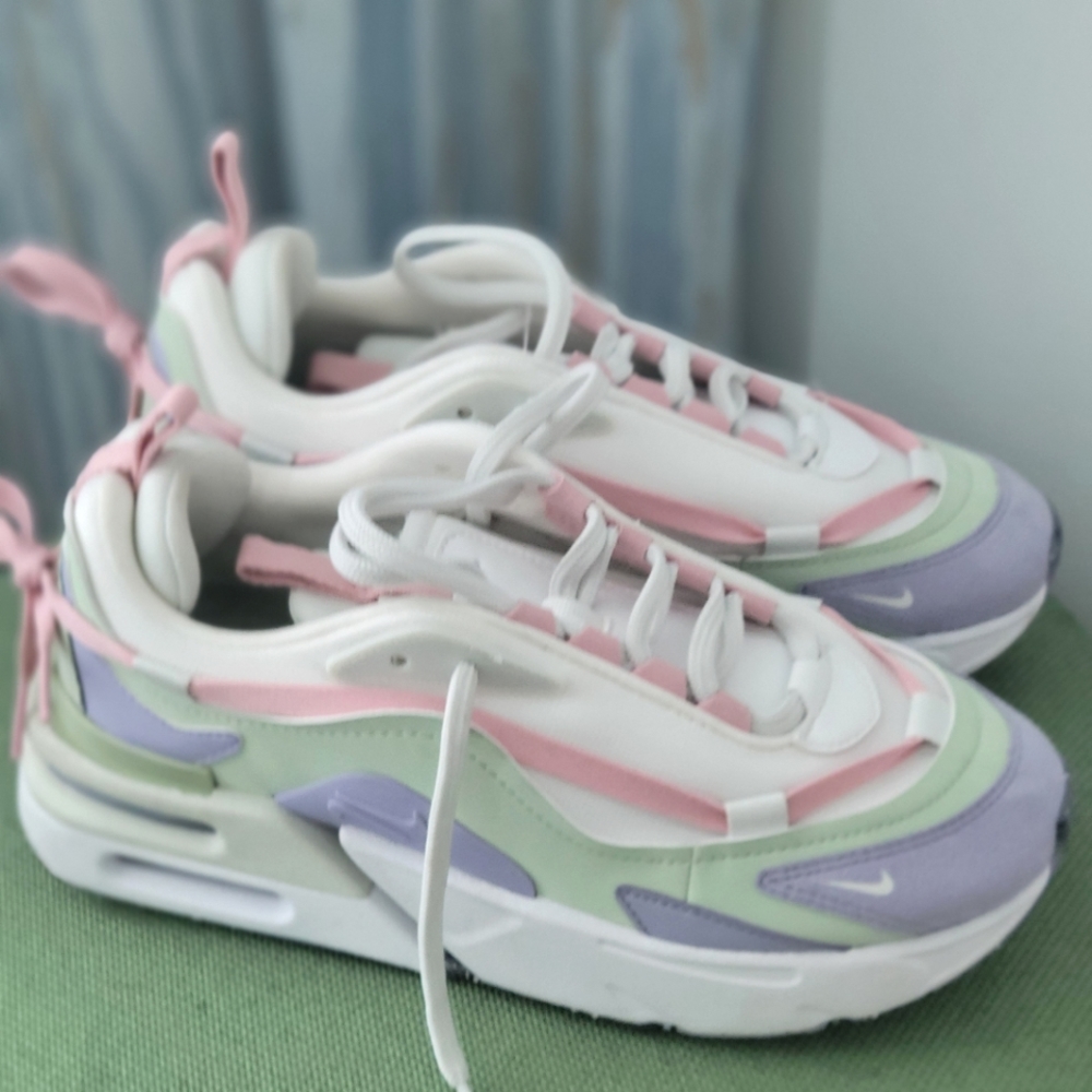 Nike Air Max Furyosa Sz 8.5